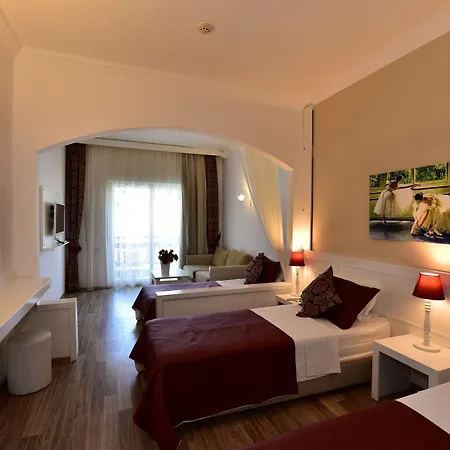 Ayaz Aqua Hotel 5*