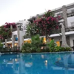 Ayaz Aqua מלון