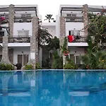 Ayaz Aqua מלון