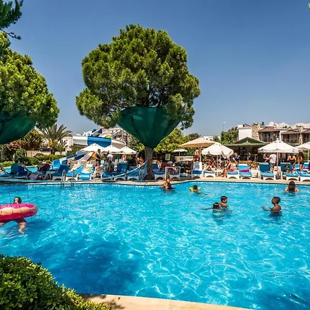 Ayaz Aqua 酒店 博德鲁姆